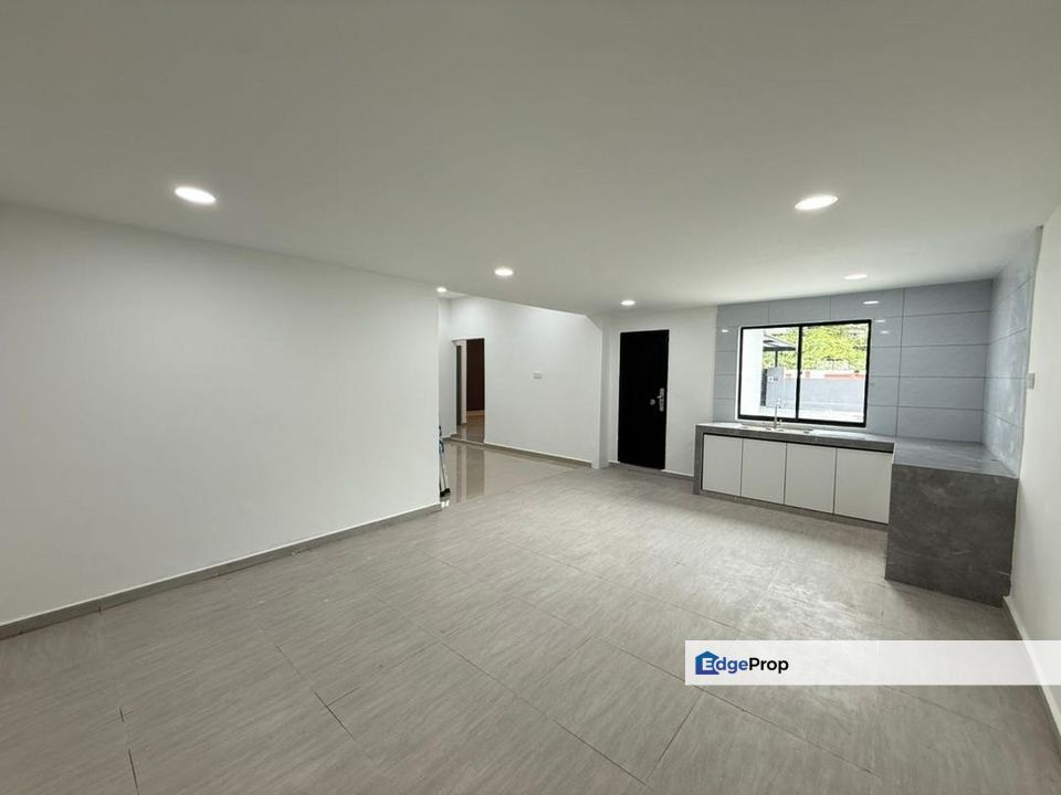 1 Storey Semi-D @ Taman Bunga Ros, Johor, Johor Bahru