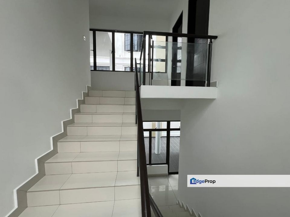 2 Storey Unblocked Bungalow @ Ametrine Seri Austin, Johor, Johor Bahru