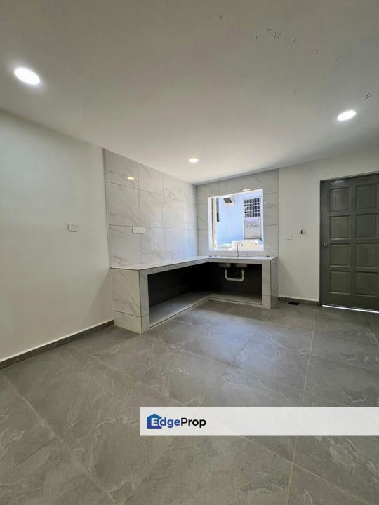 2 Storey Terrace @ Bukit Kempas, Johor, Johor Bahru