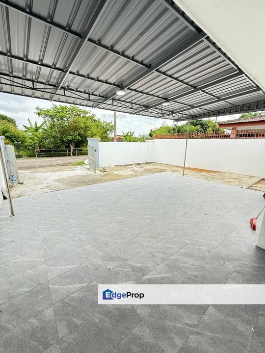 1 Storey Unblocked Terrace Endlot @ Taman Rinting, Johor, Masai