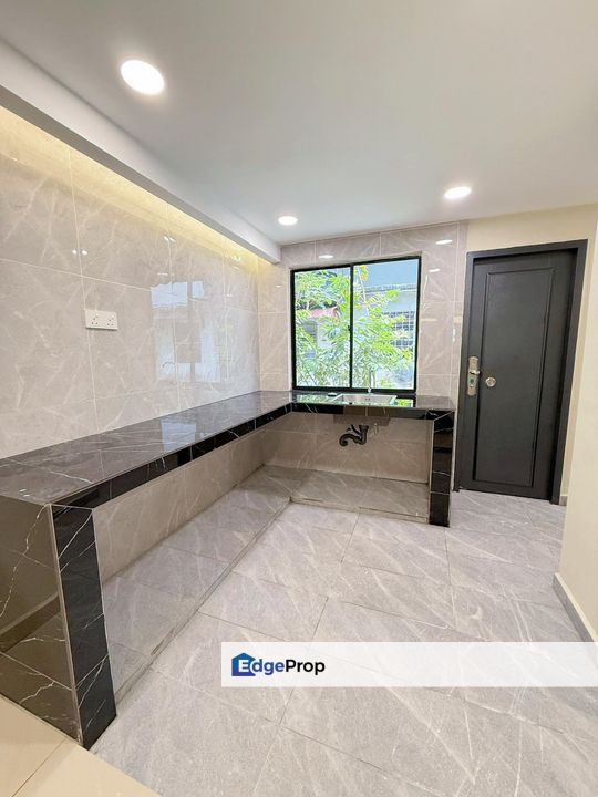 2 Storey Unblocked Low Cost @ Seri Alam, Johor, Masai