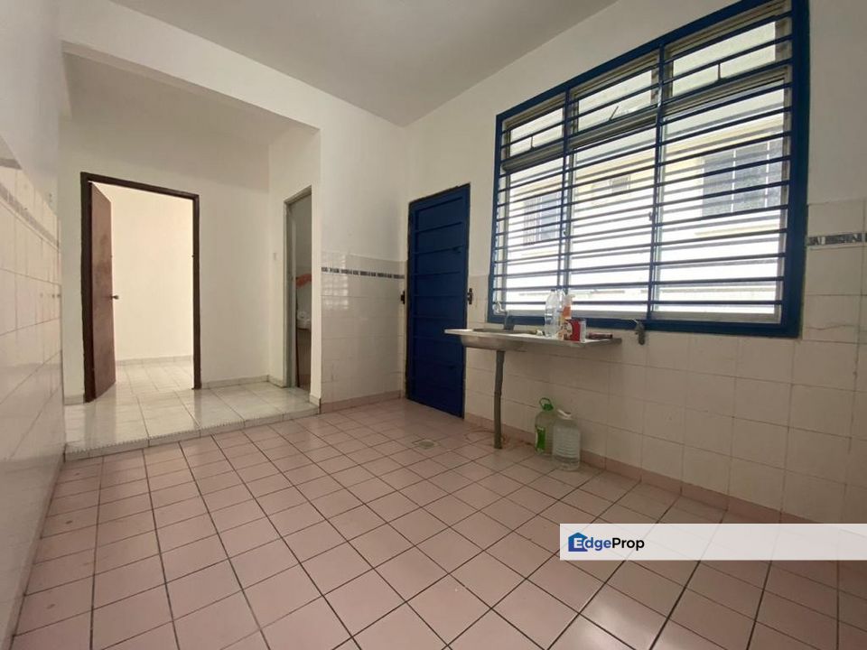 1.5 Storey Semi-D @ Megah Ria, Johor, Masai