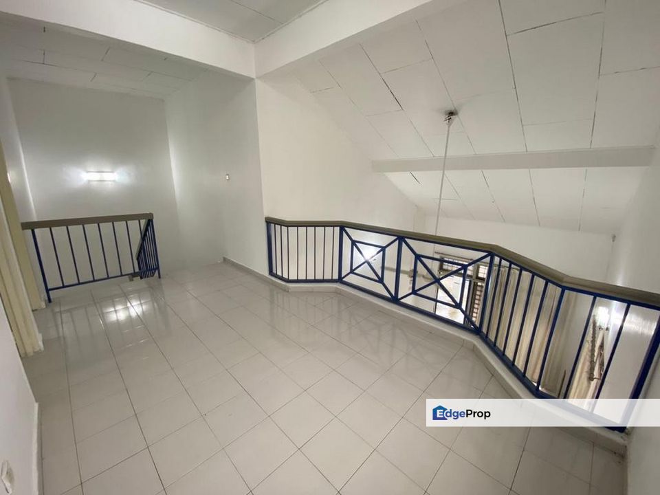 1.5 Storey Semi-D @ Megah Ria, Johor, Masai