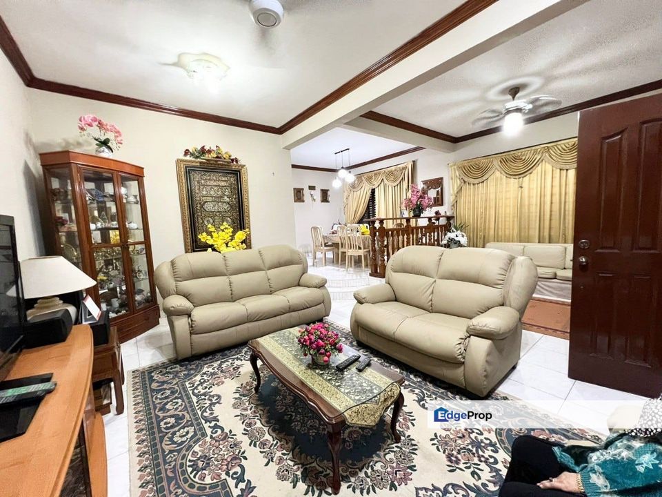 2 Storey Semi-D @ Taman Rinting, Johor, Masai