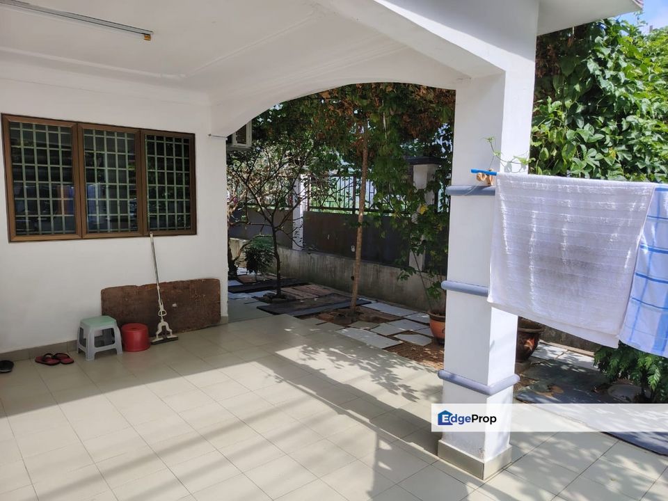 1.5 Storey Semi-D @ Megah Ria, Johor, Masai