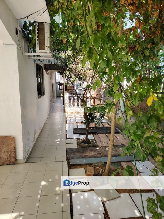 1.5 Storey Semi-D @ Megah Ria, Johor, Masai