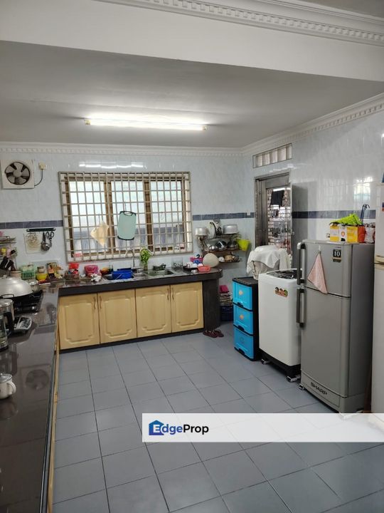 1.5 Storey Semi-D @ Megah Ria, Johor, Masai