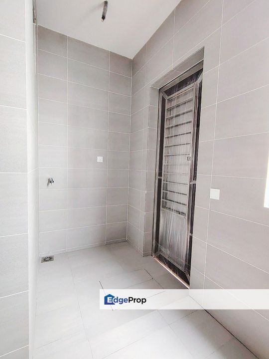 2 Storey Unblocked Terrace @ South Hills Seri Alam, Johor, Masai