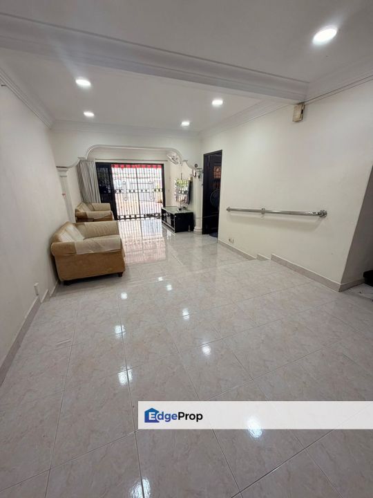 2 Storey Terrace @ Taman Pelangi, Johor, Johor Bahru