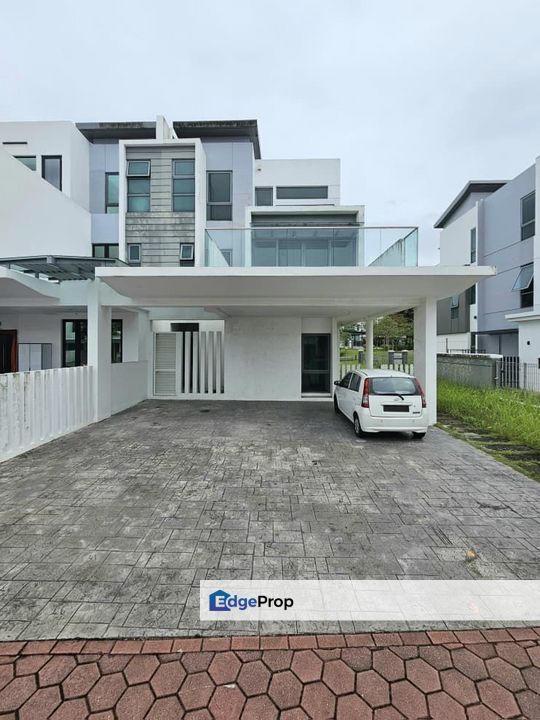 3 Storey Semi-D @ Sunway Lenang Height Taman Molek, Johor, Johor Bahru