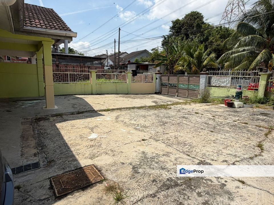 1.5 Storey Semi-D @ Megah Ria, Johor, Masai