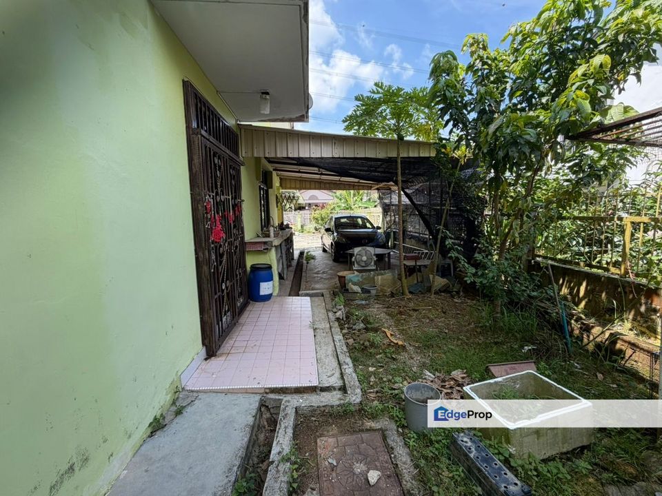 1.5 Storey Semi-D @ Megah Ria, Johor, Masai