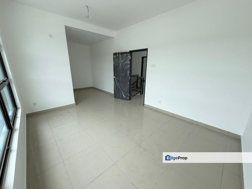 2 Storey Terrace @ Austin Duta, Johor, Johor Bahru