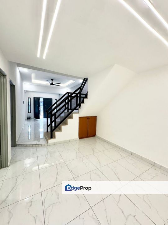 1.5 Storey Terrace @ Taman Rinting, Johor, Masai