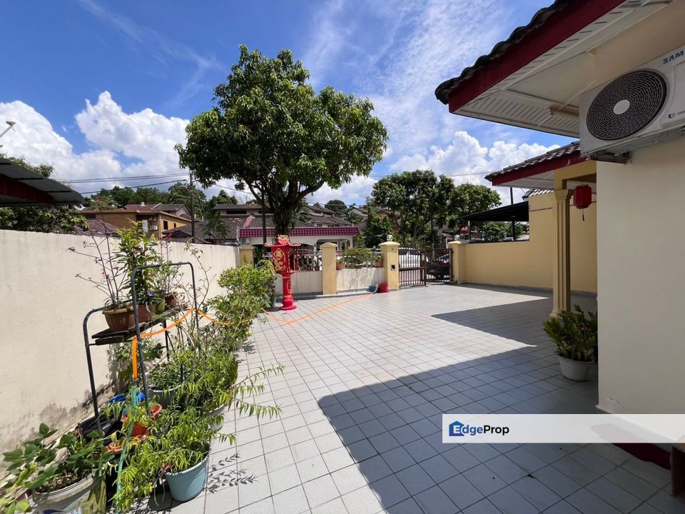1 Storey End Lot Terrace @ Taman Rinting, Johor, Masai