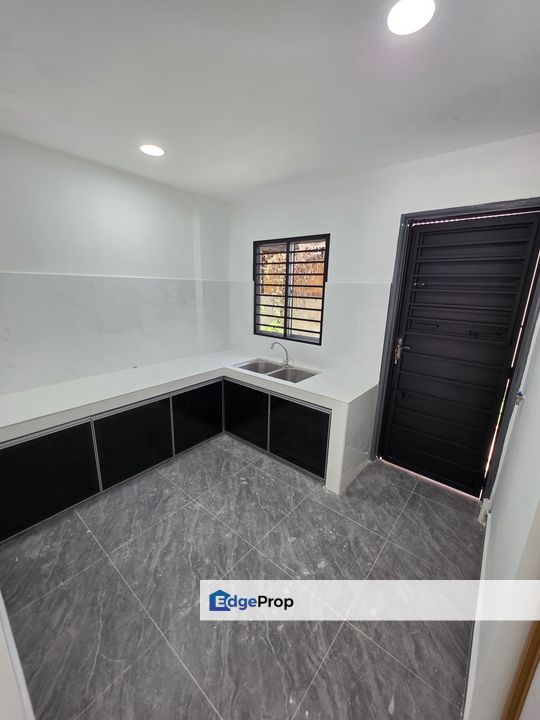 2 Storey Low Cost @ Jalan Meranti Taman Rinting, Johor, Masai