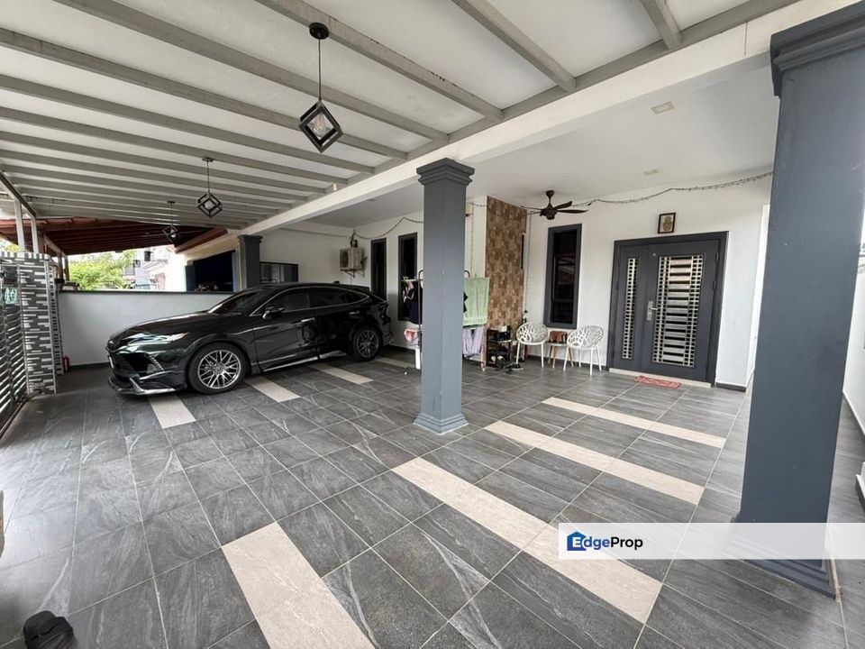 1 Storey End Lot Terrace @ Jalan Geharu Taman Rinting, Johor, Masai