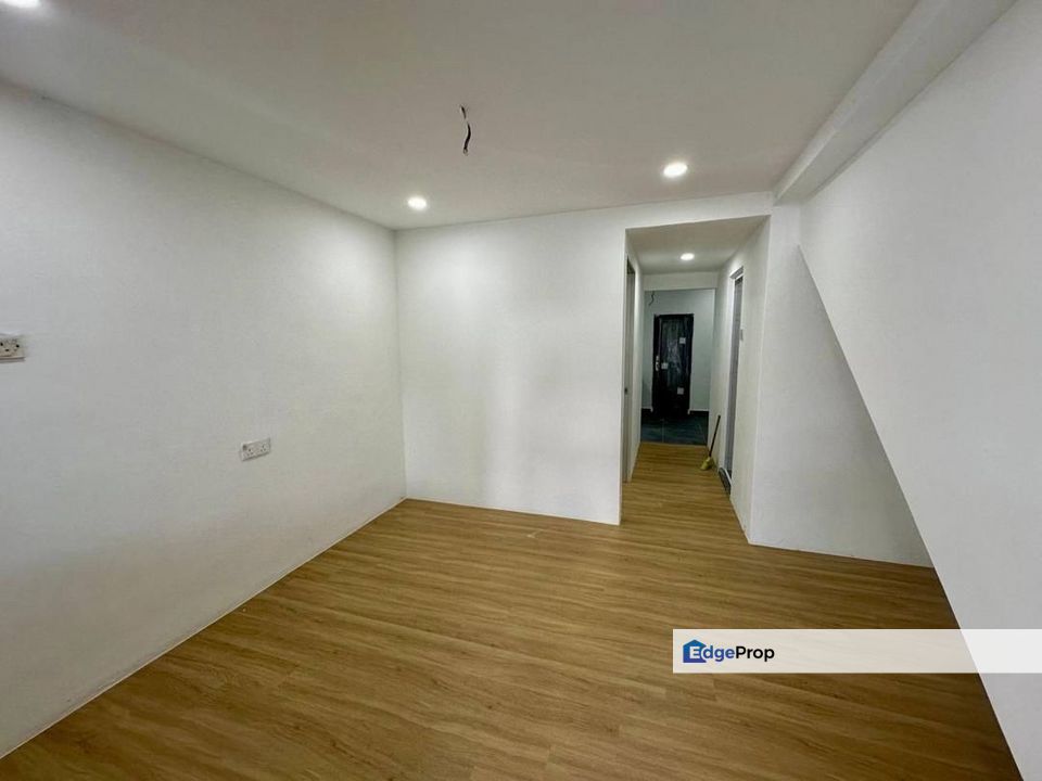 Double Storey Low Cost @ Jalan Gelam Taman Rinting, Johor, Masai