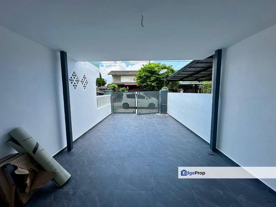 Double Storey Low Cost @ Jalan Gelam Taman Rinting, Johor, Masai