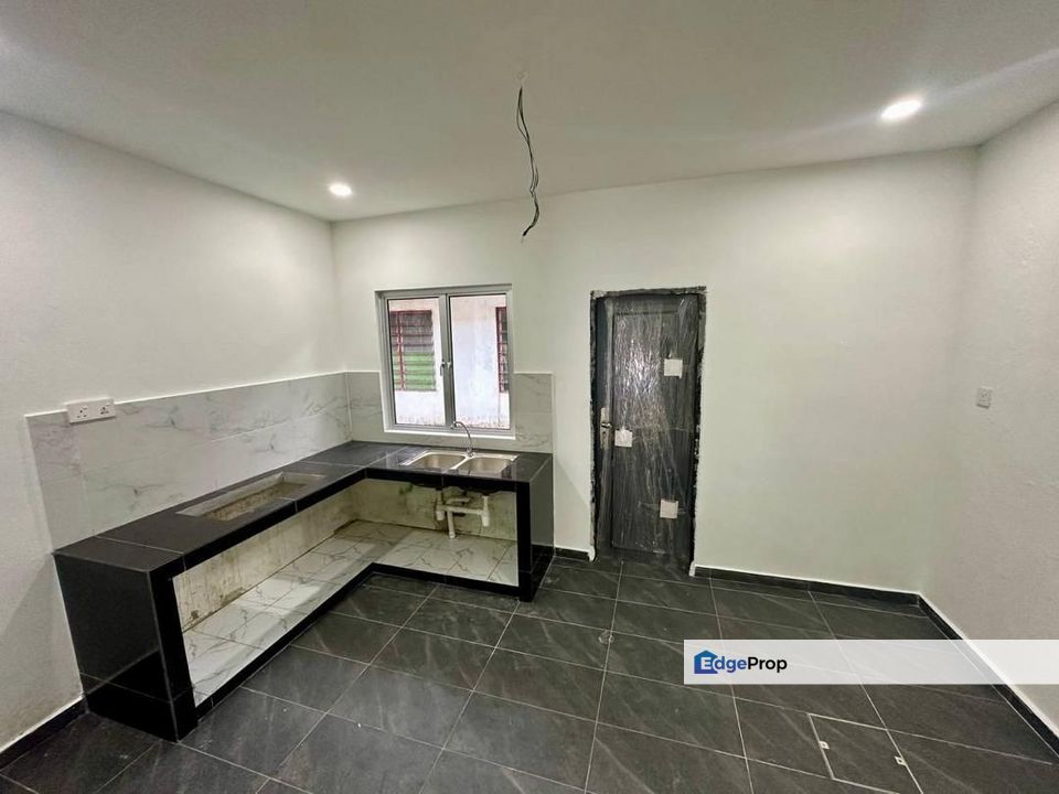 Double Storey Low Cost @ Jalan Gelam Taman Rinting, Johor, Masai