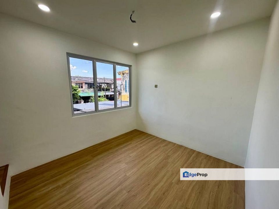 Double Storey Low Cost @ Jalan Gelam Taman Rinting, Johor, Masai