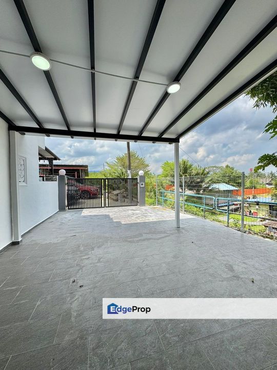Double Storey End Lot Low Cost @ Jalan Geharu Taman Rinting, Johor, Masai