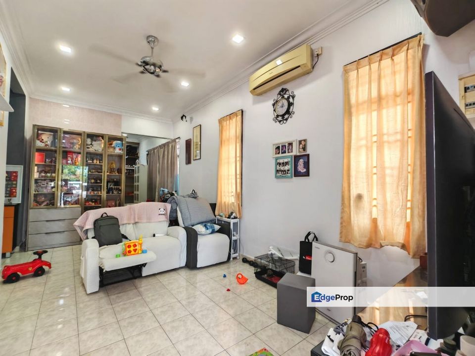 Single Storey End Lot Terrace @ Jalan Beringin Taman Rinting, Johor, Masai
