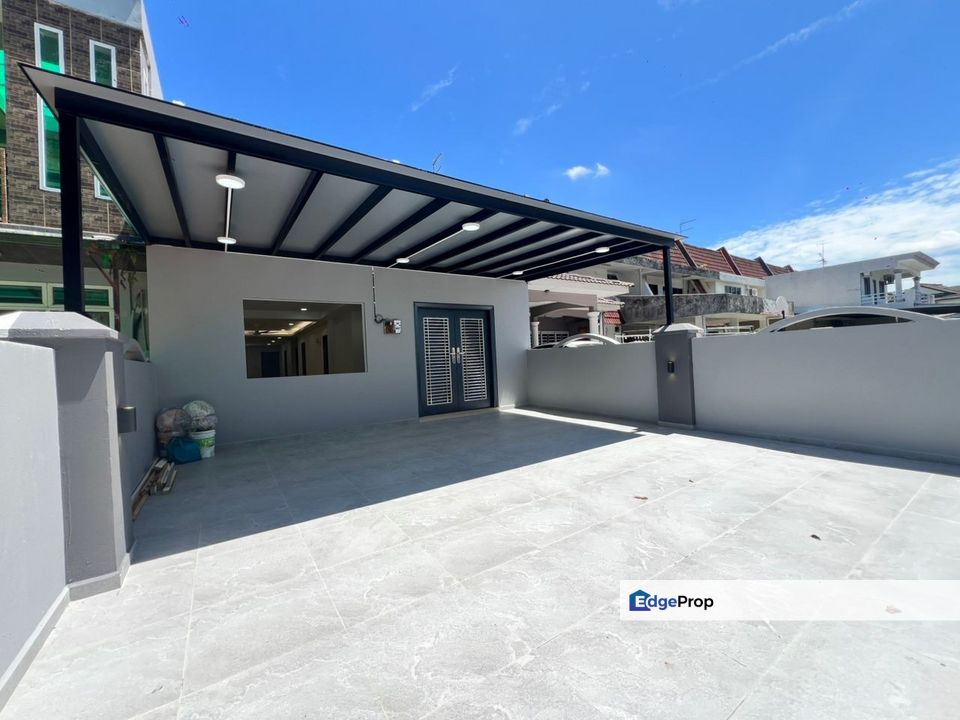 Double Storey Terrace @ Bukit Kempas, Johor, Johor Bahru