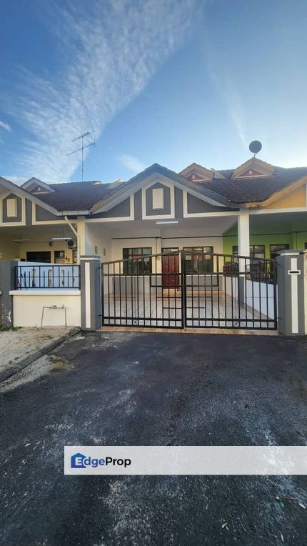 Single Storey Terrace @ Taman Putri Kulai, Johor, Kulai