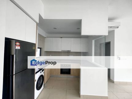 KL Traders Square Residence 3 bedroom Partially furnish with 2 carpark, Kuala Lumpur, Gombak