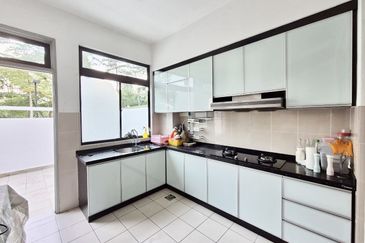 The Golf East @ Horizon Hills Double Storey Semi Detached For Sale Now!