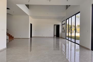 The Woodlands @ Horizon Hills - 3 Storey Corner Bungalow with Lift For Rent