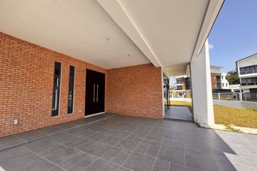 The Woodlands @ Horizon Hills - 3 Storey Corner Bungalow with Lift For Rent