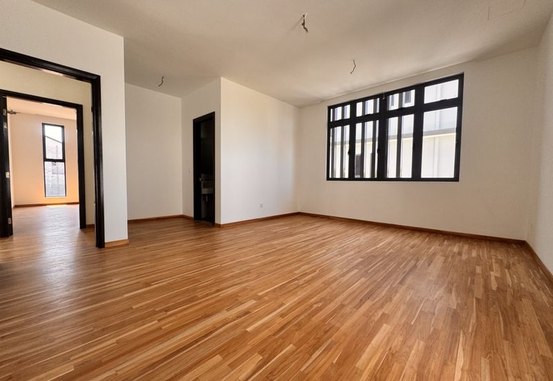 The Woodlands @ Horizon Hills - 3 Storey Corner Bungalow with Lift For Rent