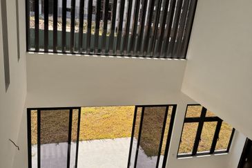 The Woodlands @ Horizon Hills - 3 Storey Corner Bungalow with Lift For Rent