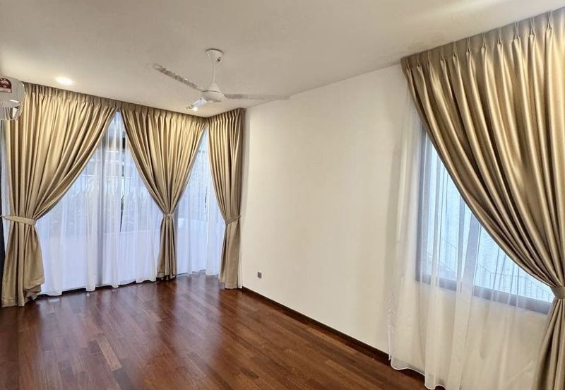 Horizon Hills 3 Storey Bungalow House For Rent