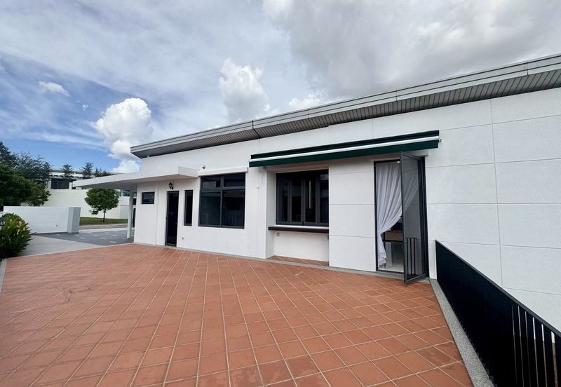 Horizon Hills 3 Storey Bungalow House For Rent