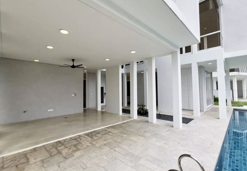 Emerald Bay @ Puteri harbour