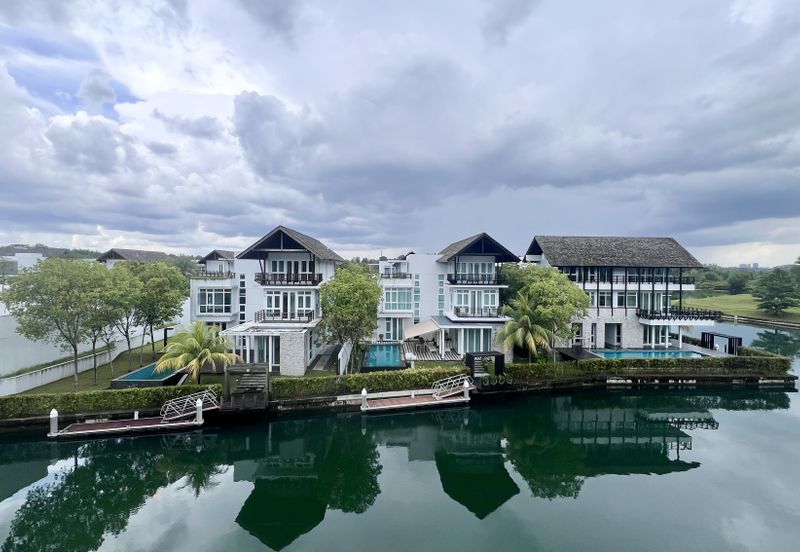 Emerald Bay @ Puteri harbour