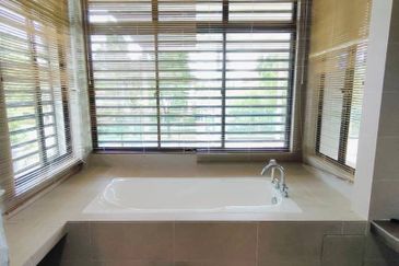 The Golf West @ Horizon Hills - Double Storey Link Bungalow For Rent