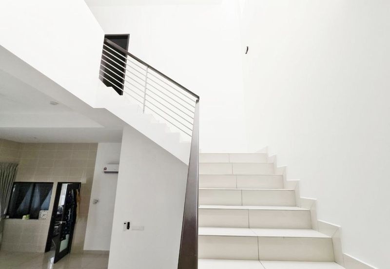  The Green @ Horizon Hills Double Storey Superlink House Corner Lot For Sale Now!