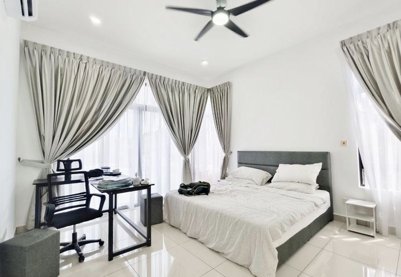  The Green @ Horizon Hills Double Storey Superlink House Corner Lot For Sale Now!