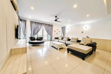 The Gateway @ Horizon Hills 2.5 Storey Semi Detached House For Sale Now!