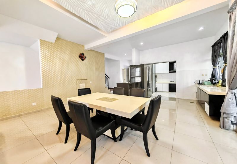 The Gateway @ Horizon Hills 2.5 Storey Semi Detached House For Sale Now!