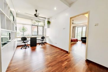 The Gateway @ Horizon Hills 2.5 Storey Semi Detached House For Sale Now!