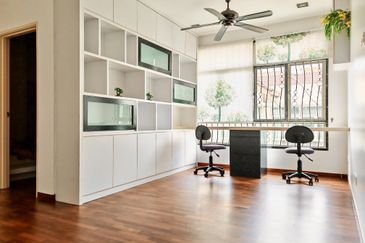 The Gateway @ Horizon Hills 2.5 Storey Semi Detached House For Sale Now!