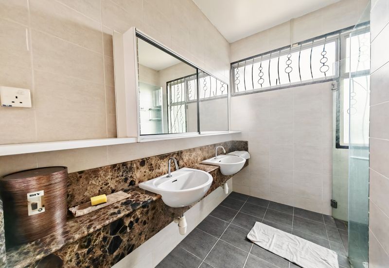 The Gateway @ Horizon Hills 2.5 Storey Semi Detached House For Sale Now!