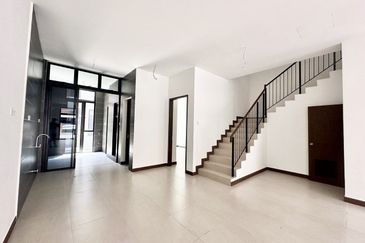 Aurora Resort Villas