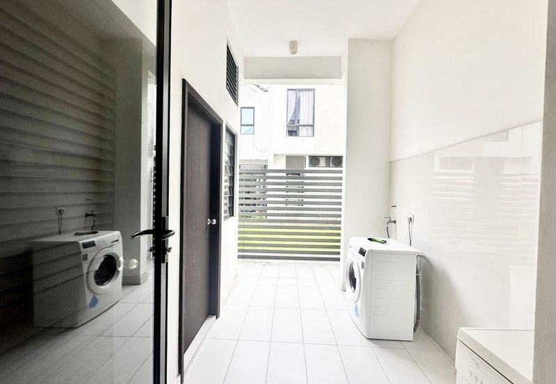 Avira Garden Terraces @ Medini