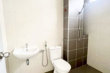 The Green @ Horizon Hills - Double Storey Terrace House For Sale Now!